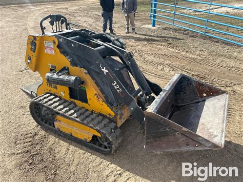 Boxer 322 Mini Skid Steer 